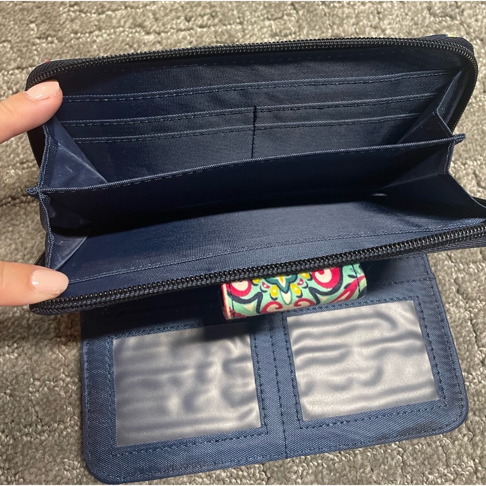 wallet - Picture 4 of 4